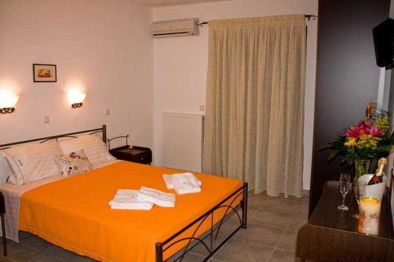 Agnanti Hotel Afytos Exterior photo